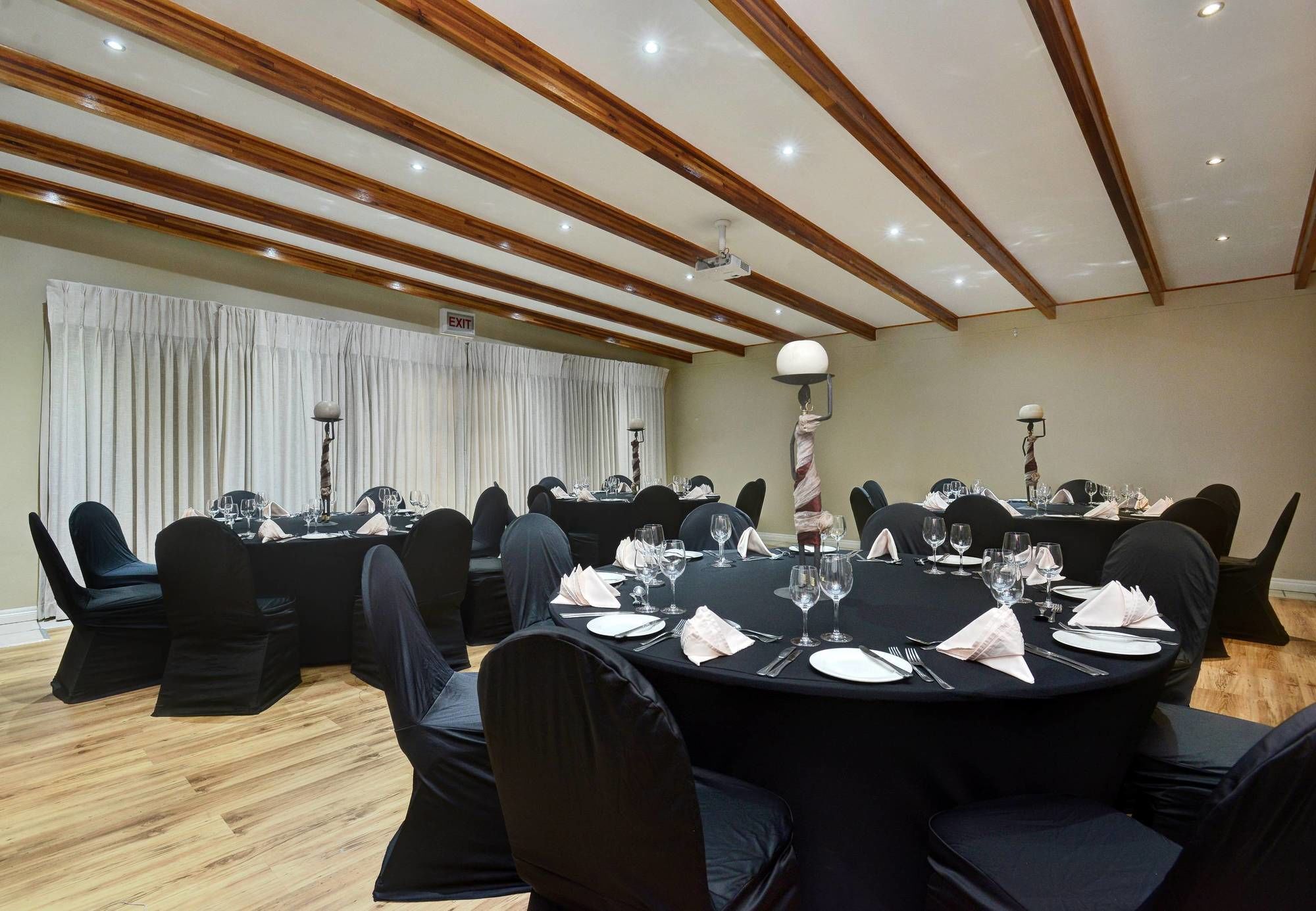 Protea Hotel By Marriott Mahikeng Mafikeng Exterior foto
